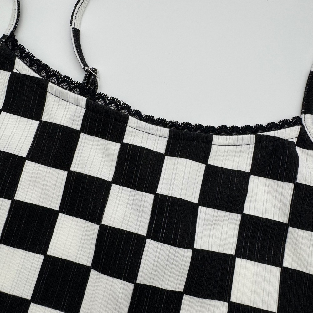 Forever 21 Women Black White Checkerboard Ribbed Lace Trim Cami Crop Top Large - Picture 2 of 4
